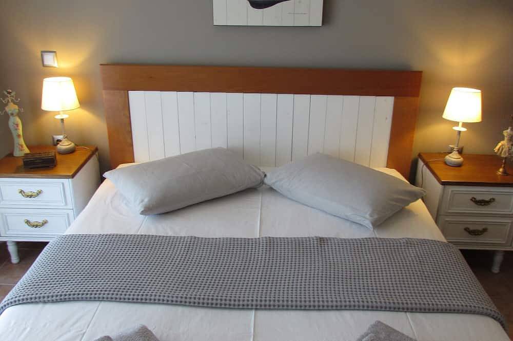Ganze Wohnung, By the Sea Luxury Apartment Kavala (Nea Peramos) in Eleftheroupoli, Kavala Region