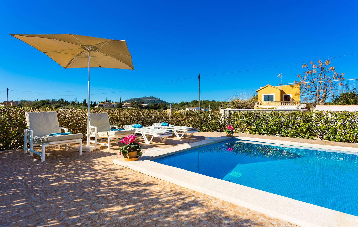 Luxuriöses Strandapartment mit Pool und Terrasse in Port Nou, Son Servera