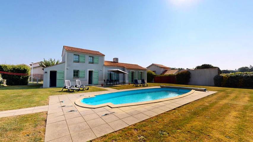 Gîte pour 9 personnes, avec piscine et jardin à L'Aiguillon-sur-Vie - 2