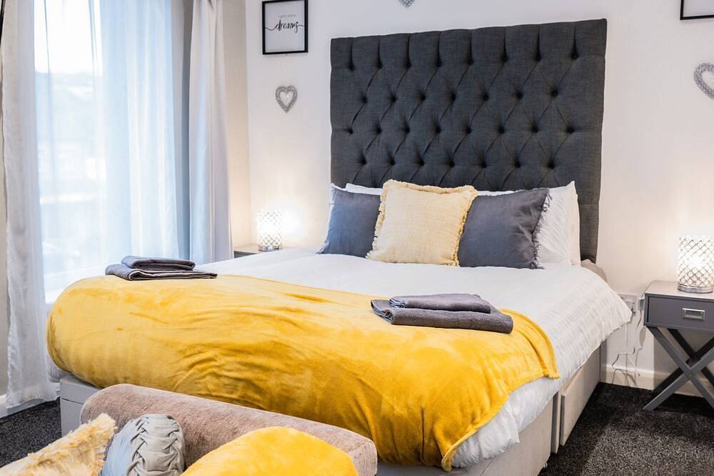 Apartment for 2 People in Huddersfield, West Yorkshire