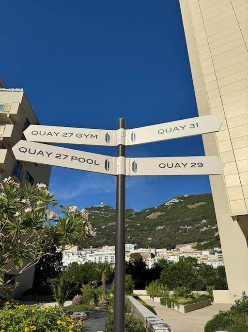 Gîte pour 4 personnes, avec piscine ainsi que vue et terrasse à Gibraltar - 2