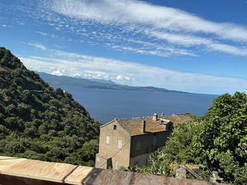 Gîte pour 5 personnes, avec vue et terrasse à Nonza