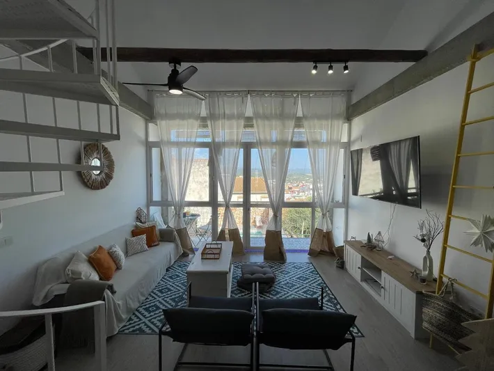 Holiday home for 6 people, with balcony and view as well as pool - 1