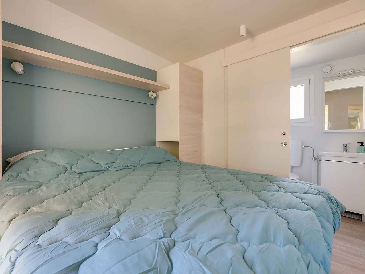 Ferienhaus mit Terrasse und Klimaanlage in Lovrecica, Umag und Umgebung