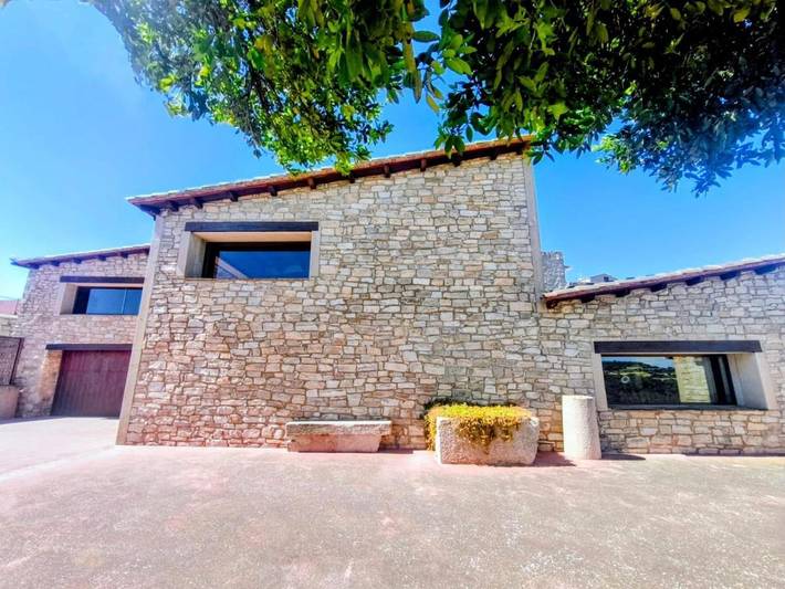 Casa rural para 16 personas, con Terraza y Jardín además de Piscina y Vistas en Segarra - 3