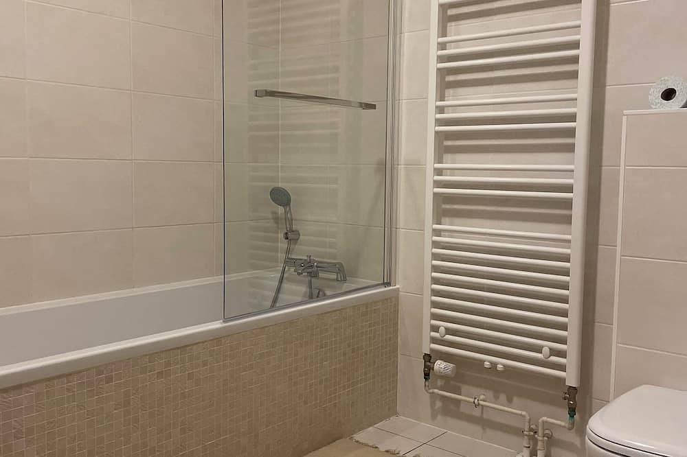 Entire apartment, Robertsau Strasbourg- Modern 2P with garden in a residential area. in Strasbourg, Strasbourg region