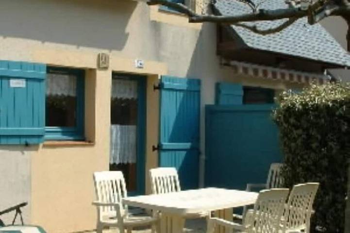 Maison de vacances pour 6 personnes, avec Terrasse ainsi que Jardin et Piscine