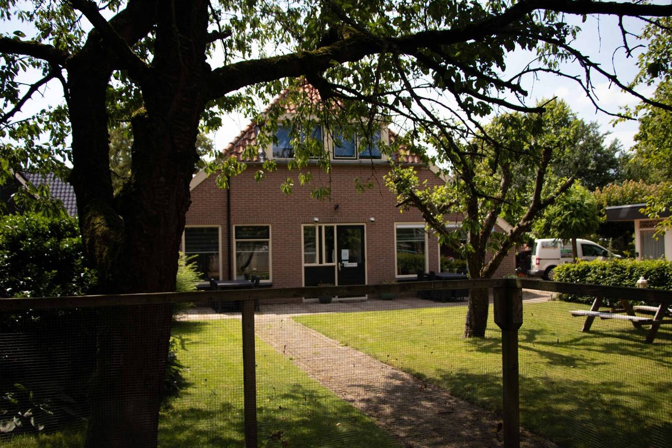 Charakteristisches Ferienhaus für 21 Personen mit Blick auf die Drents-Friese-Wolke in Nationalpark Dwingelderveld