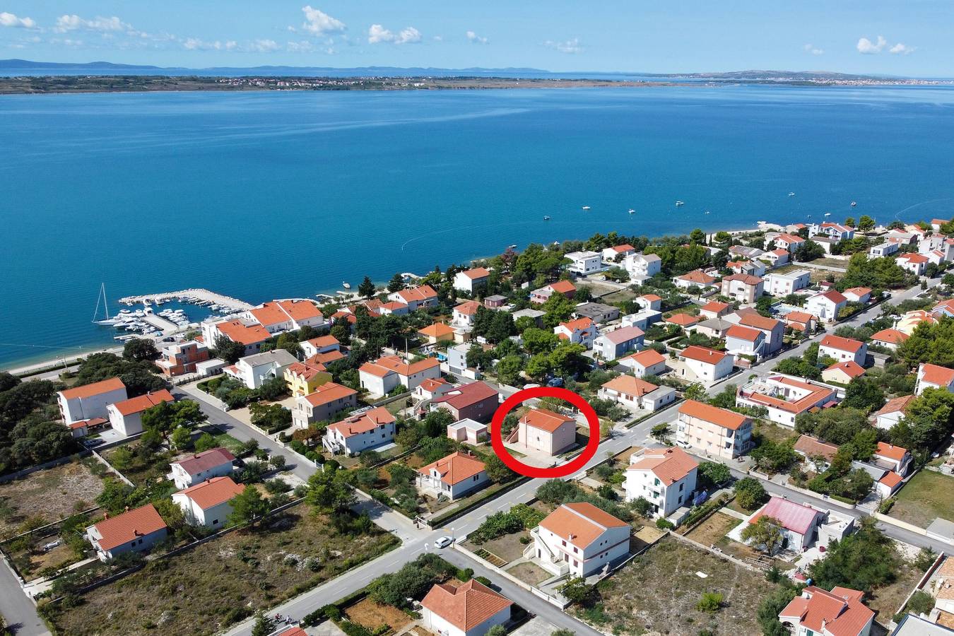 Ganze Wohnung, 3-Zimmer-Ferienwohnung mit Terrasse und Meerblick Vrsi - Mulo, Zadar A-18914-a in Mulo, Vrsi