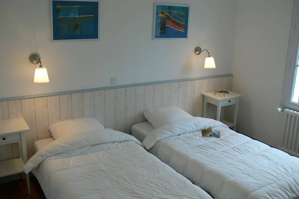 Maison Pecheur Loctudy Pays Bigouden plain-pied Plage 600m Expo Sud  Wifi  Vélos in Loctudy, Côte de Cornouaille