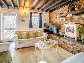 Holiday Home for 5 People in Swansea region, Photo 2