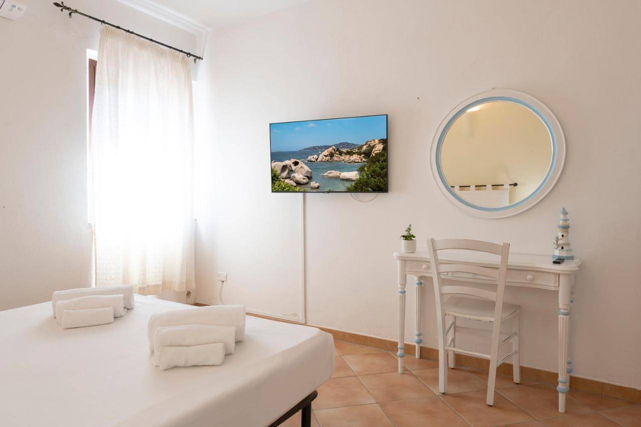 Appartement entier, Three-Bedroom Apartment in Porto Pollo, Palau (Sardaigne)