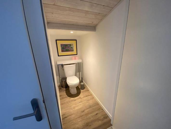 Gîte pour 2 personnes, avec terrasse ainsi que piscine et vue à Angliers - 2