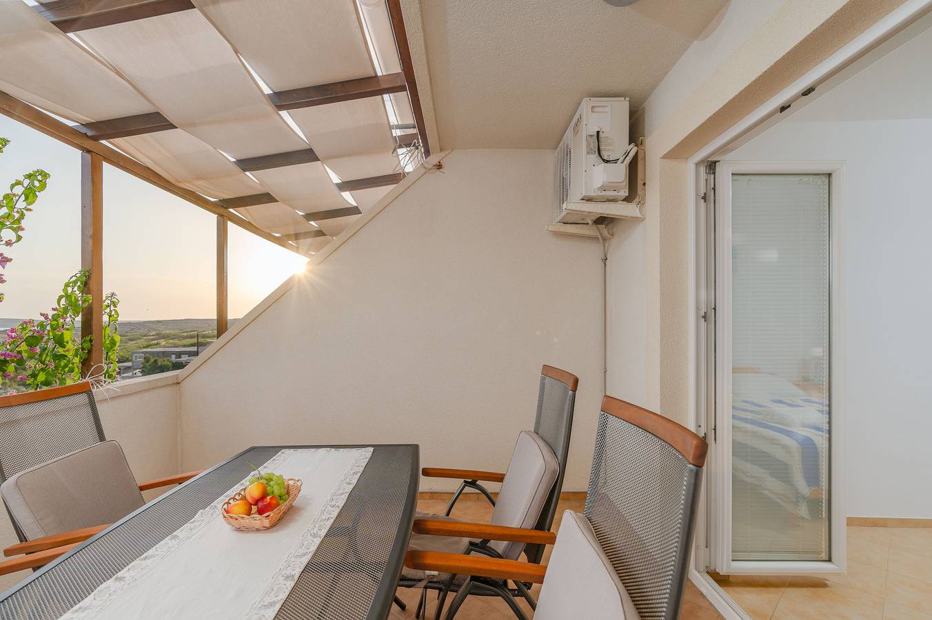 Ganze Wohnung, Apartments Luka in Zubovići, Pag