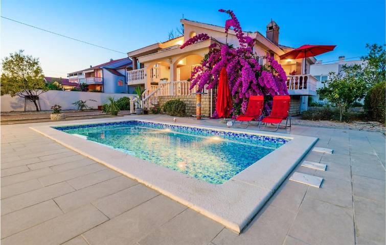 Ferienhaus für 5 Personen, mit Terrasse und Garten sowie Seeblick in Privlaka - 3