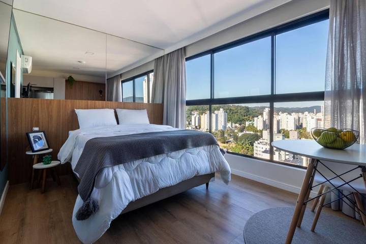Apartamento para 2 personas, con piscina además de vistas y jardín en Blumenau