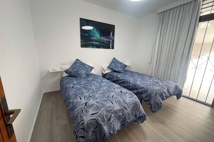 Ganze Wohnung, Tamara bajo. Lovely 2-bedroom apartment with Wifi in Acantilados de Los Gigantes in Playa de los Guíos, Santiago del Teide