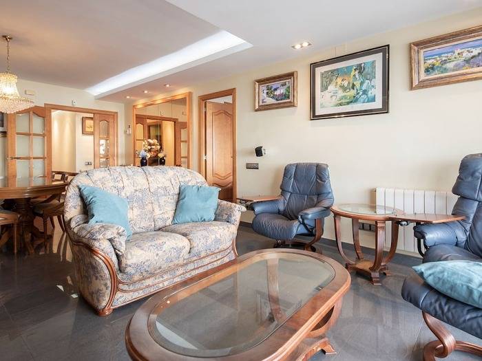 Gîte pour 8 personnes, avec piscine ainsi que balcon et vue sur l’océan dans Platja de Calafell - 2