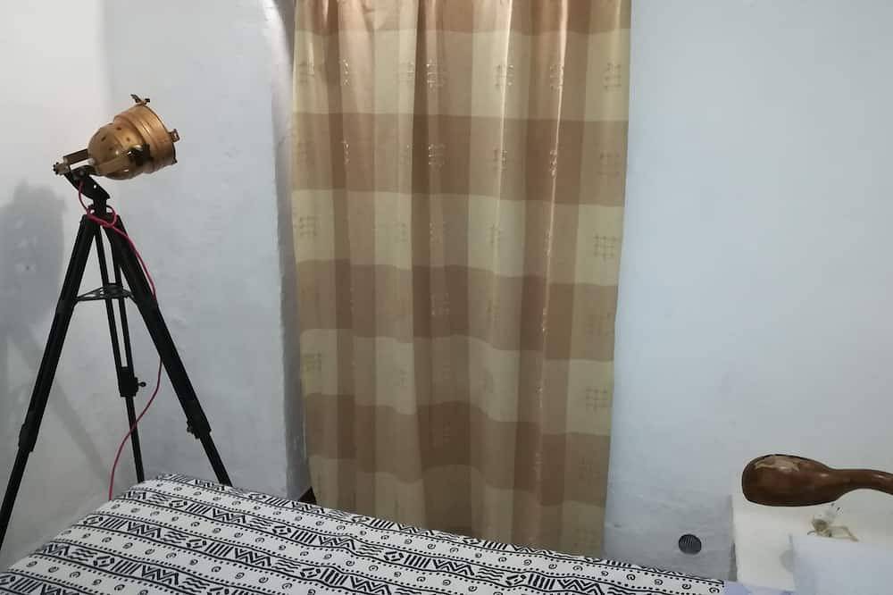 El Algarrobo cave house<br>A magical place in Guadix, Geoparque de Granada