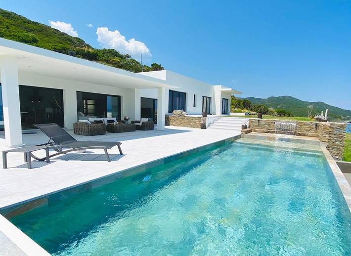 Location de vacances pour 8 personnes, avec piscine ainsi que terrasse et jacuzzi à Pietracorbara - 3