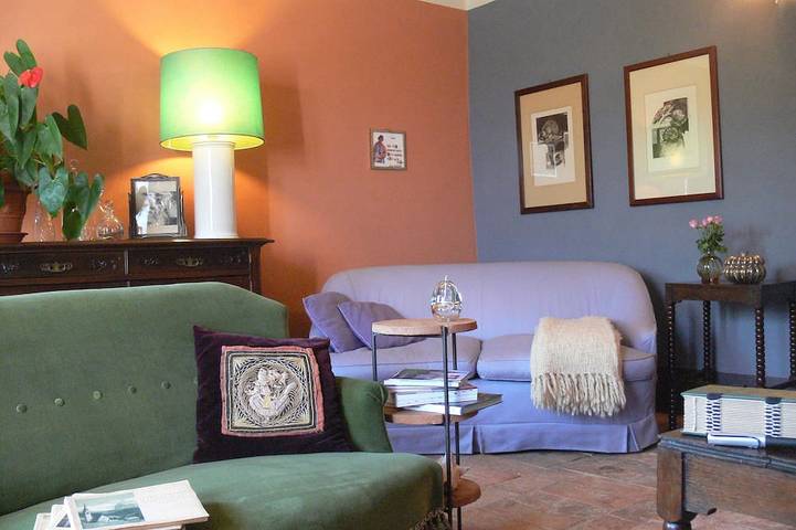 Location de vacances pour 8 personnes, avec Balcon ainsi que Terrasse et Jardin à Vaglio Serra