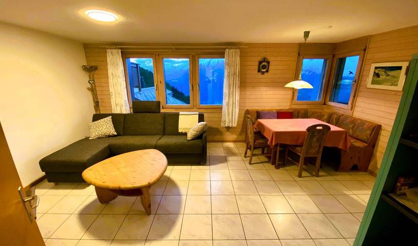 Gîte pour 4 personnes, avec balcon/terrasse ainsi que vue et balcon à Bettmeralp - 4