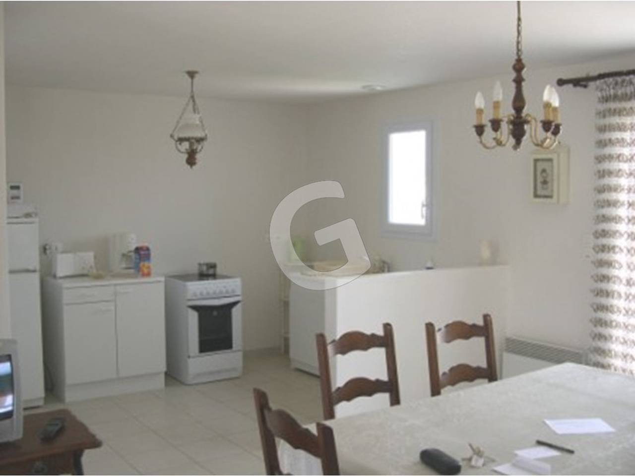 Cozy Forest-Edge Retreat for 6 with Garden, Near Beach and Shops in Longeville-sur-Mer, Vendée