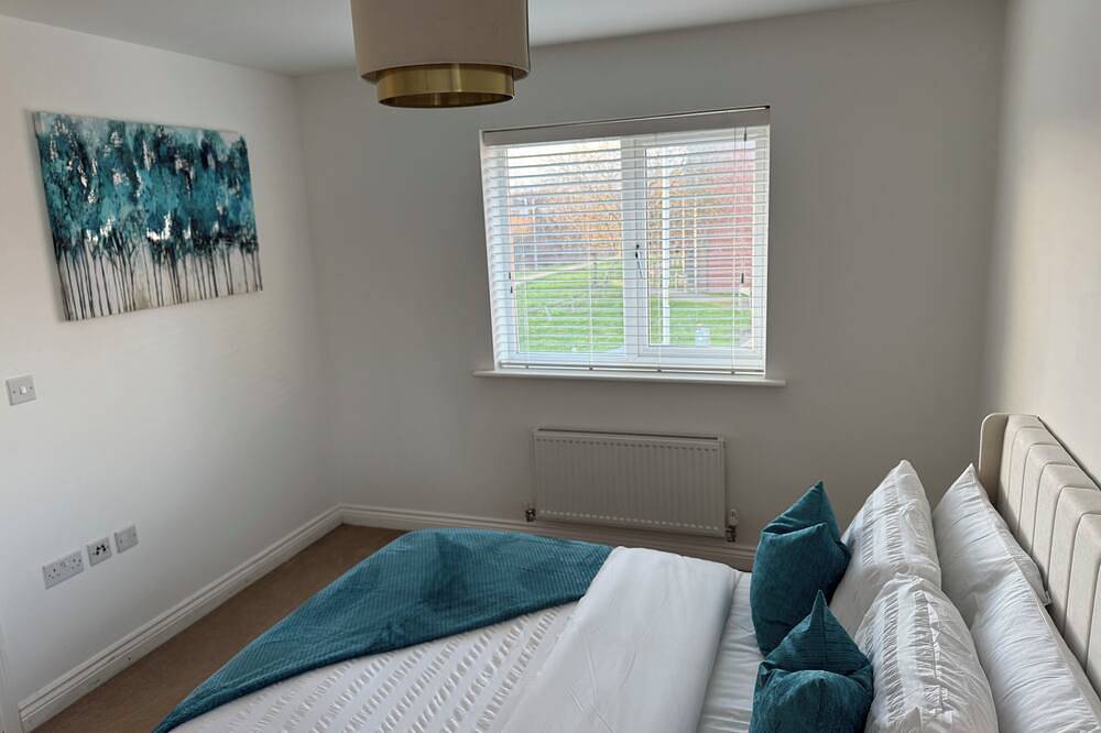 Modern & Spacious 3-Bedroom Home in Dartford – Ideal for Families & Contractors in Dartford, Kent