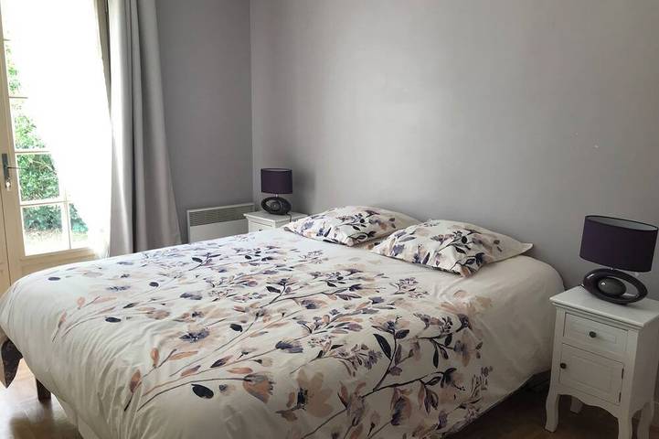 Location de vacances pour 10 personnes, avec terrasse et jardin, animaux acceptés à Maslives - 3