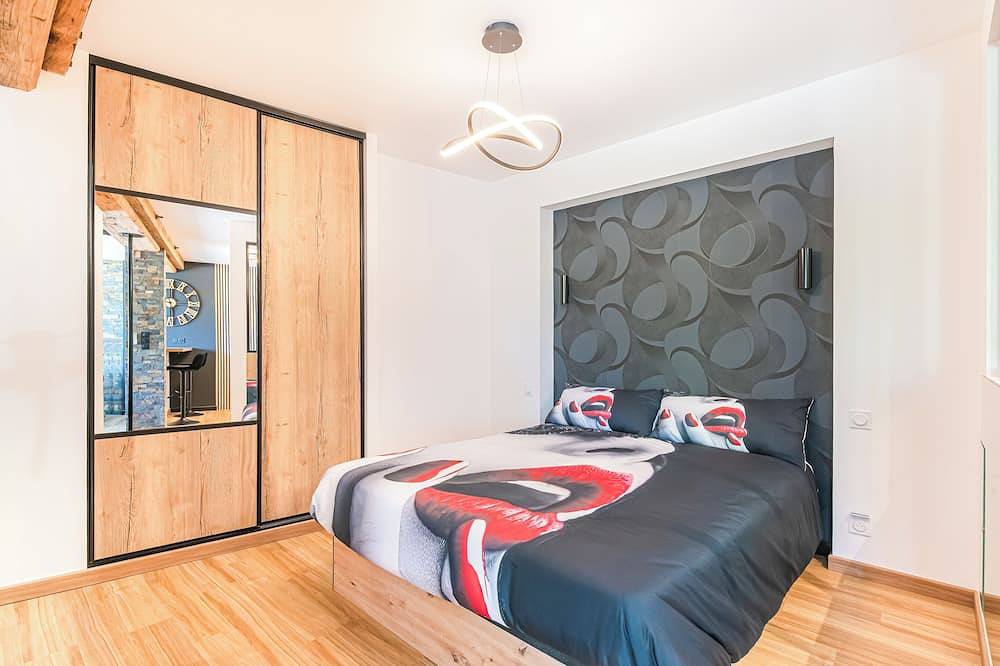 Appartement entier, L'instant coquin / Love room au bord de l'eau in Rochefort-sur-Loire, Région d'Angers