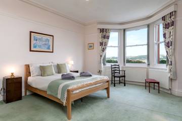 Log Cabin for 8 People in Llandudno, Conwy region, Photo 2