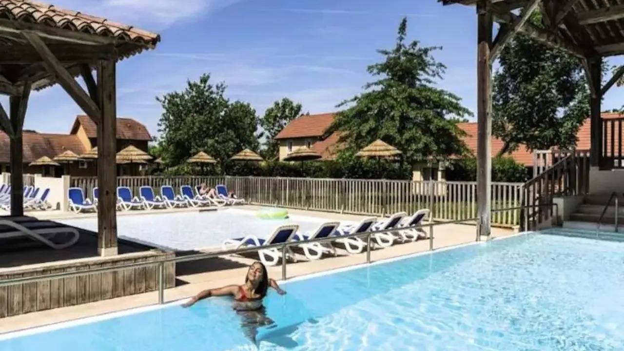 Appartement de vacances entier, Ferienwohnung für 4 Personen (40 m²) in Alvignac in Alvignac, Parc Naturel Régional des Causses du Quercy