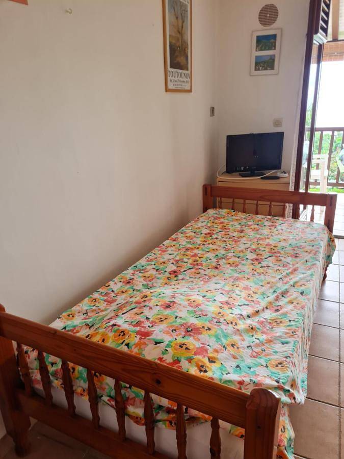 Gîte pour 2 personnes, avec terrasse et vue dans Plage Leroux - 3