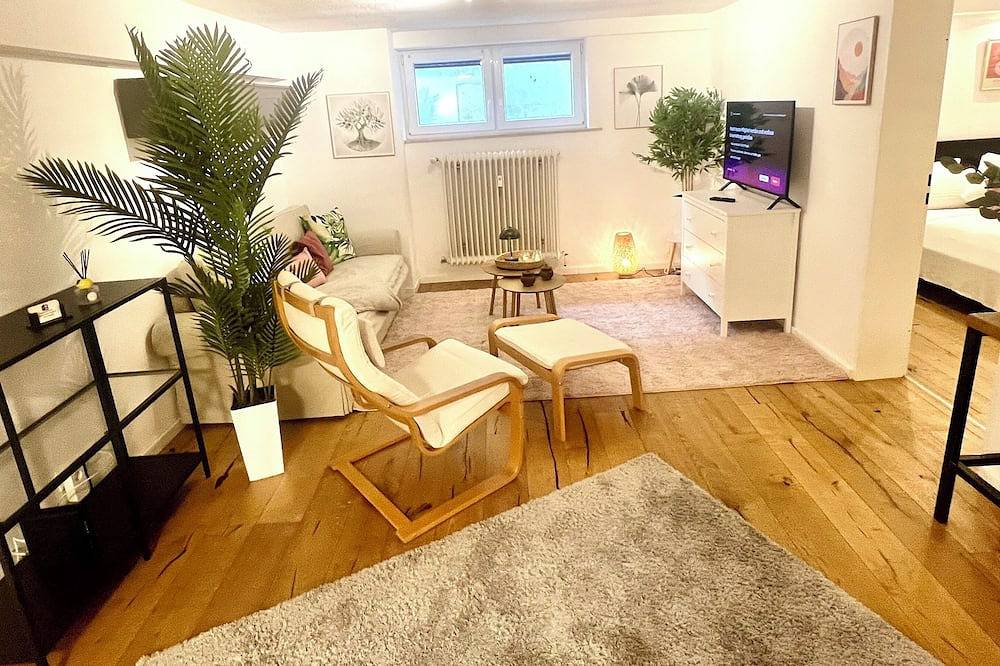 Ganze Wohnung, Gemütliche Souterrain Wohnung direkt neben der Uniklinik Homburg in Homburg, Saarpfalz-Kreis