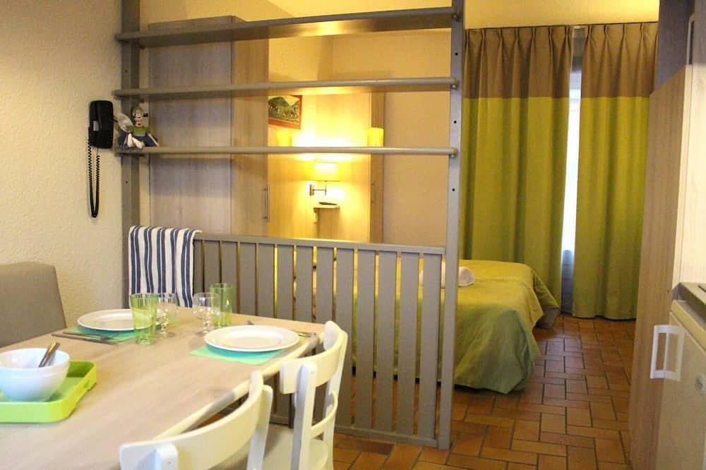 Ganze Wohnung, Schwimmbad, sauna, balkon, fernseher, 23m², Thollon les Mémises in Évian-les-Bains, Thonon-les-Bains und Umgebung