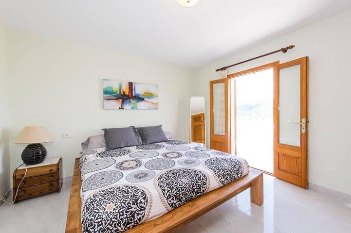 Finca für 6 Personen, mit Garten und Terrasse in Canyamel - 2