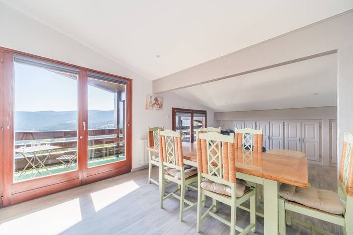 Apartamento entero, Apartamento de vacaciones para 4 personas con balcón in Muhlbach-sur-Munster, Parque natural regional de los Ballons des Vosges