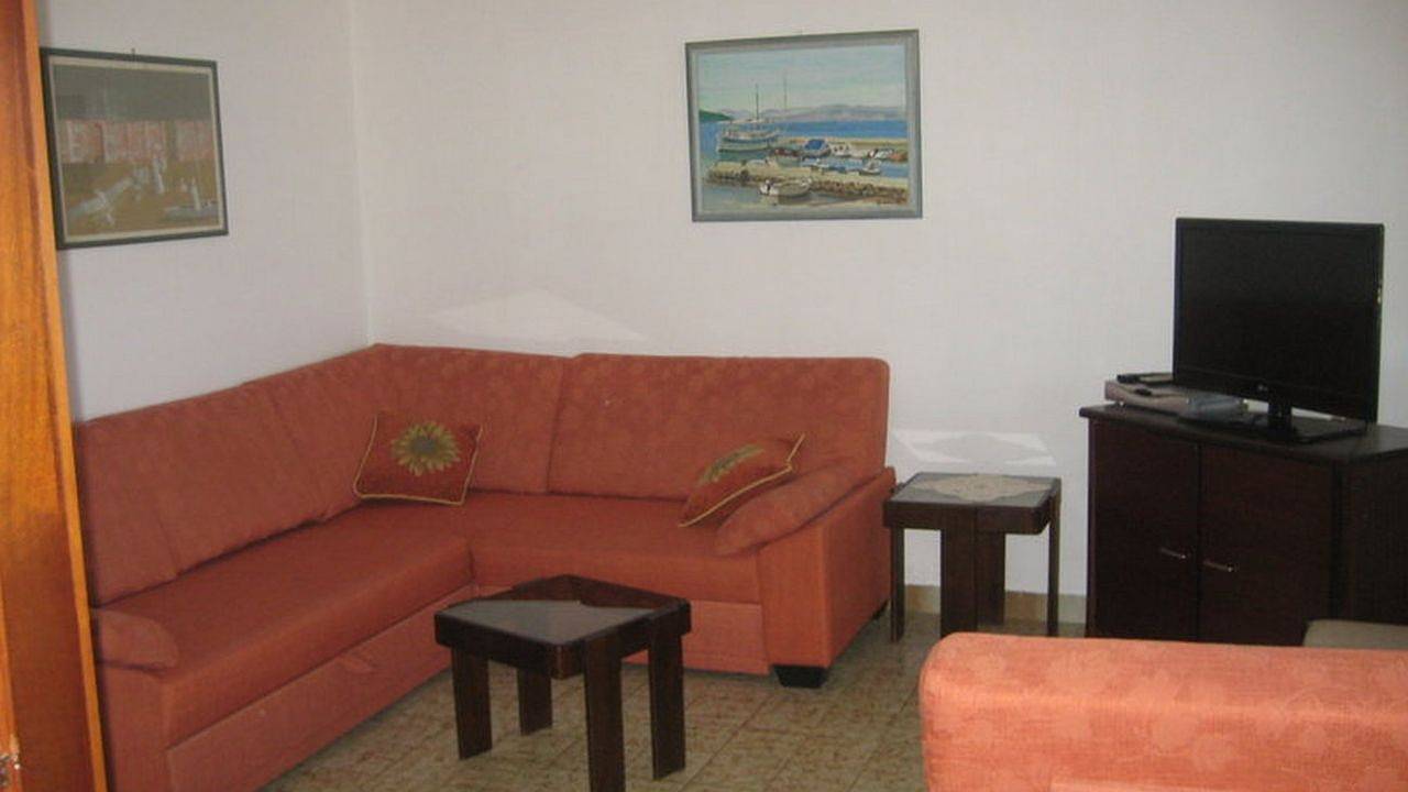 Ganze Ferienwohnung, Ferienwohnung für 6 Personen (57 m²) in Maslinica in Maslinica, Solta