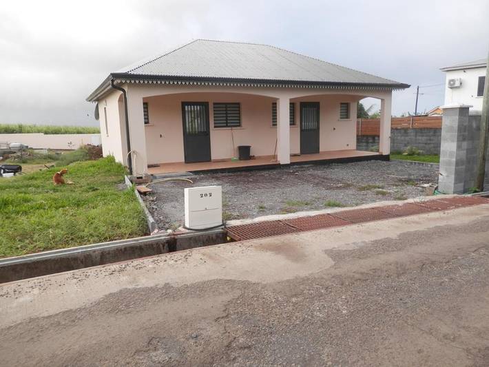 Gîte pour 2 personnes, avec vue et jardin dans Riviere Du Mat - 2