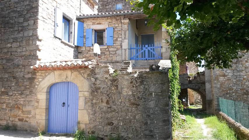 Gîte pour 7 personnes, avec terrasse, animaux acceptés