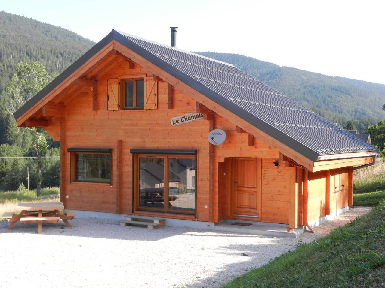 Chalet dans la station de ski des Monts Jura à Lelex in Mijoux, Parc naturel régional du Haut-Jura