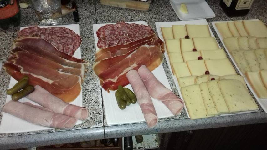 Hôtel pour 3 personnes, avec vue et jardin à Chouvigny - 2