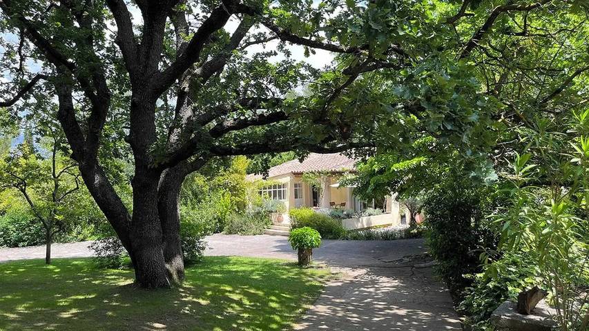 Villa pour 8 personnes, avec jardin et piscine dans les Bouches-du-Rhône - 3