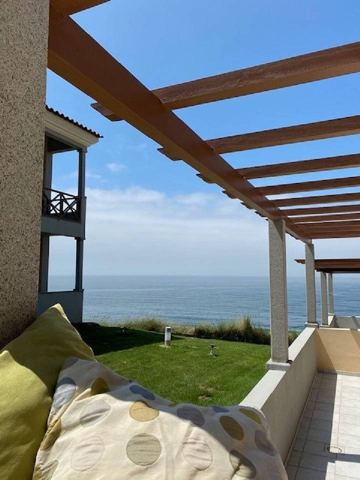 Ganze Wohnung, Sunset House With Seaview & Terrace by Vacationy in Pedra do Ouro, Marinha Grande
