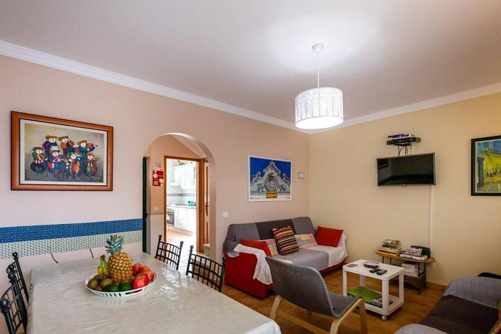 Casa de férias para 5 pessoas, com Varanda e Terraço e ainda Jardim and Vista em Manta Rota