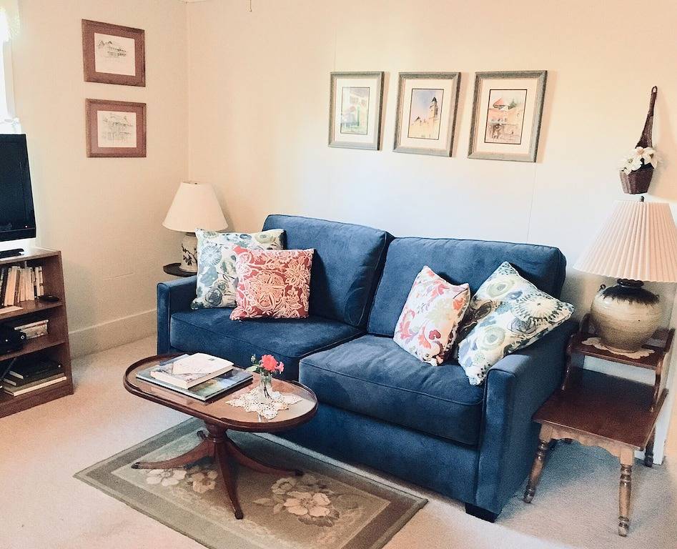 Gemütliches 1 Br Cottage 2 Blocks Sonoma Plaza !! in Sonoma, California North Coast