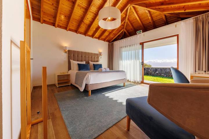 Gîte pour 2 personnes, avec piscine et jardin dans São Jorge - 4