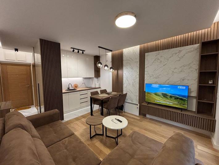 Ferienwohnung für 2 Personen, mit Ausblick und Balkon in Zlatibor