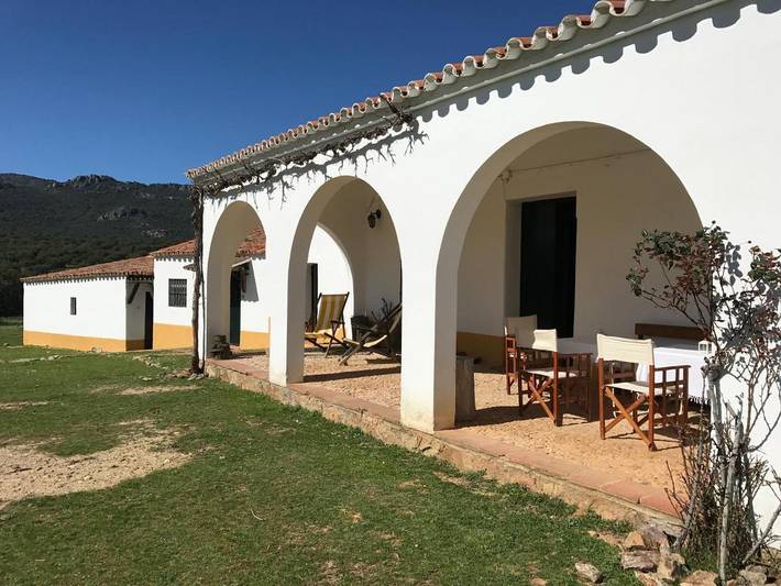Casa rural para 8 personas, con Terraza además de Jardín y Vistas en Provincia de Badajoz - 3