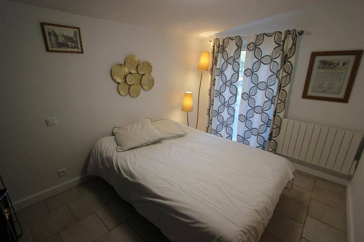 Gîte pour 4 personnes, avec jardin ainsi que piscine et jacuzzi à Rognonas - 4